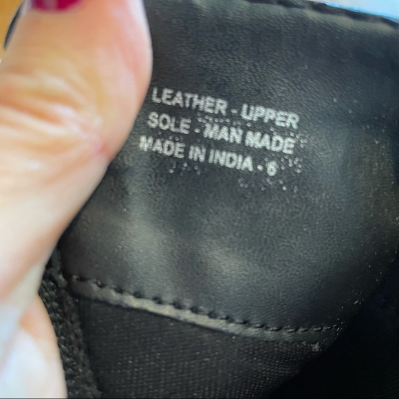 Two Lips black Women's 6 Strappy Leather Black Booties Boots - Picture 5 of 6